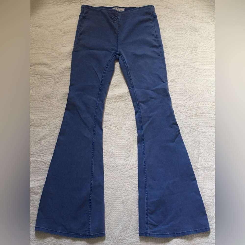 FREE PEOPLE Penny Flare Jeans Blue Denim Bell Bottom Pull On Womens 26